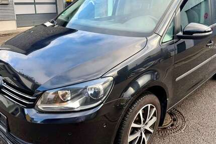 VW Touran 199.332 km 6.300 € Krefeld 47799