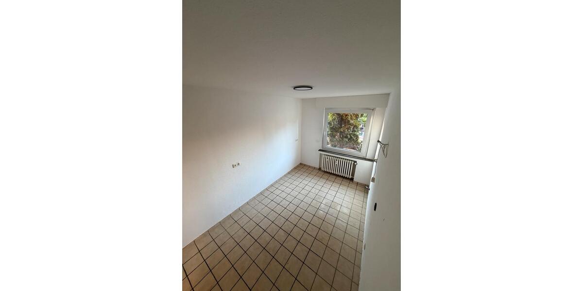 Erdgeschoßwohnung Duisburg Hamborn - 3 Zimmer, 69 m&sup2;, 1.080&euro; | Angebot:26271012