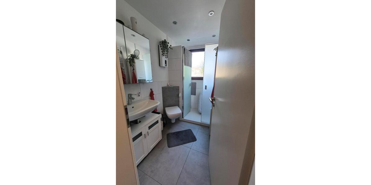 Etagenwohnung Gelsenkirchen Gelsenkirchen-West - 2 Zimmer, 84 m&sup2;, 825&euro; | Angebot:26405997