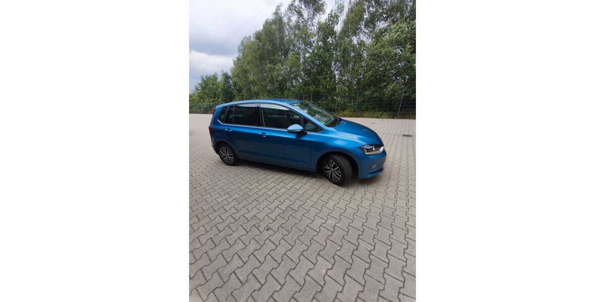 VW Golf Sportsvan 129.000 km 10.999 &euro; Bochum 44799