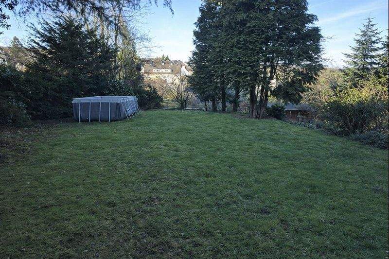 Mehrfamilienhaus, Wohnhaus Velbert Mitte - 6 Zimmer, 160 m&sup2;, 375.000&euro; | Angebot:25678622