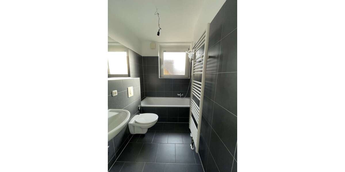 Etagenwohnung Duisburg Mittelmeiderich - 2 Zimmer, 55 m&sup2;, 400&euro; | Angebot:26882629
