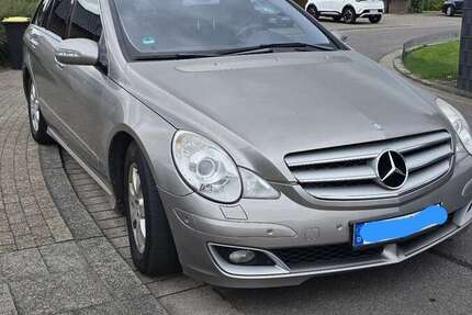 Mercedes-Benz R 350 212.000 km 3.300 € Marl 45768