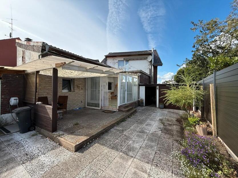 Freistehendes Einfamilienhaus mit Einliegerwohnung zimmer