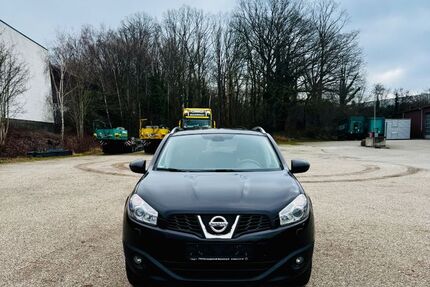 Nissan Qashqai 179.540 km 5.900 &euro; Oberhausen 46049