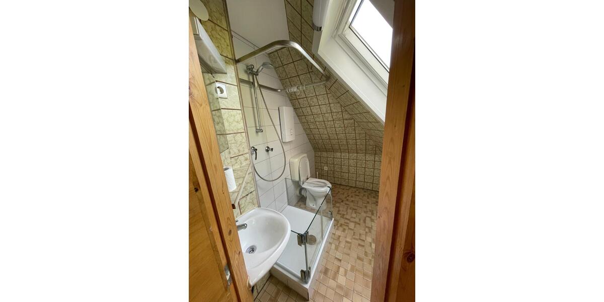 Dachgeschoßwohnung Essen Stadtbezirk VII - 2 Zimmer, 62 m&sup2;, 600&euro; | Angebot:26350508
