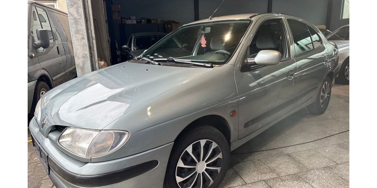 Renault Megane 140.000 km 1.950 &euro; Duisburg 47059
