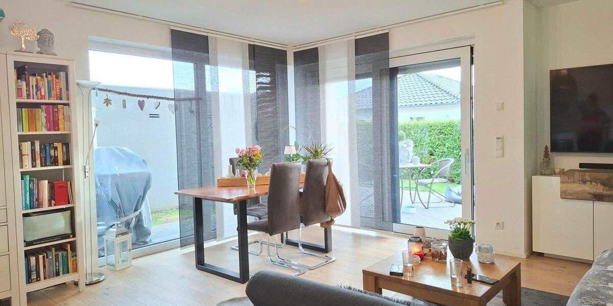 Modern und barrierefrei! Helle Wohnung mit eigenem Garten und Garage in ruhiger Spielstraße! 3 zimmer