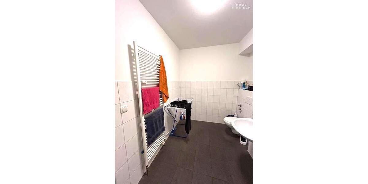 Mehrfamilienhaus mit 5 Stellplätzen und großem Grundstück mit Carport 1 zimmer