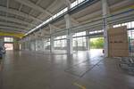 Lager- und Montagefläche mit Büro 360 M2