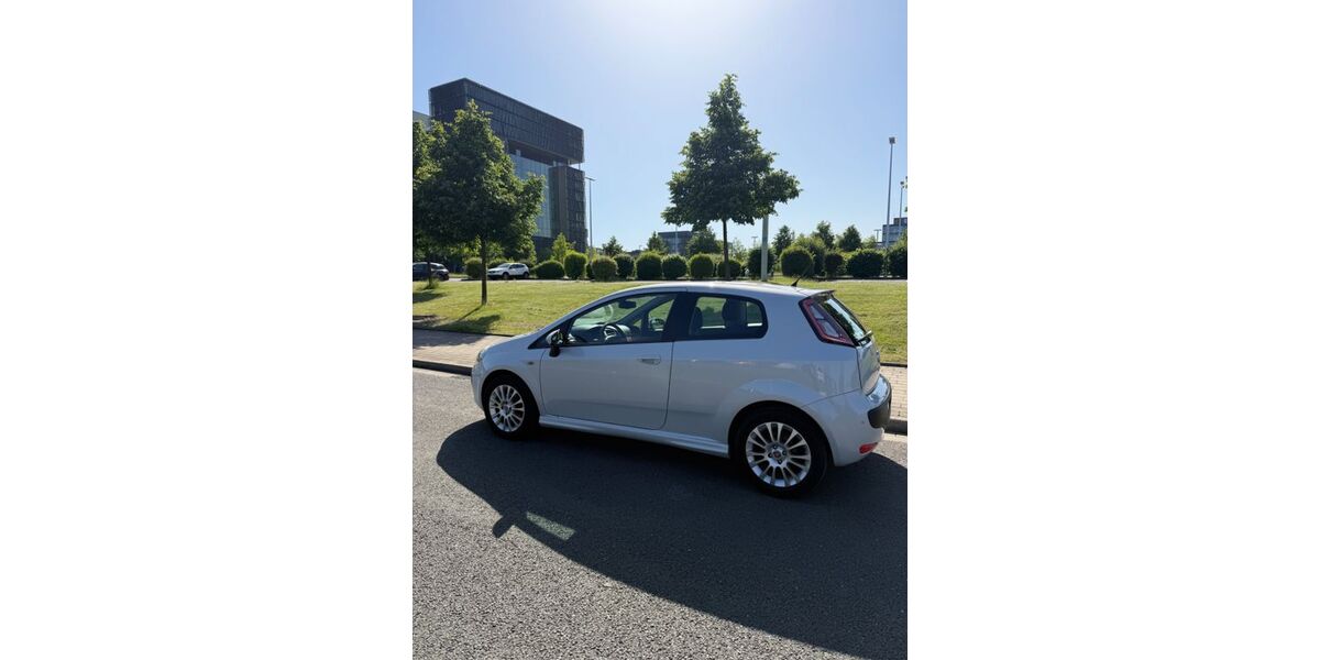 Fiat Punto 249.000 km 1.890 &euro; Essen 45357