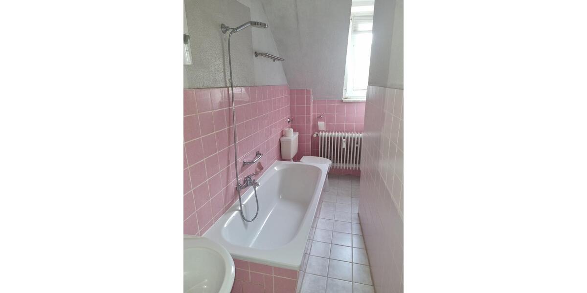 Dachgeschoßwohnung Mülheim an der Ruhr Menden-Holthausen - 2 Zimmer, 47 m&sup2;, 306&euro; | Angebot:27609673