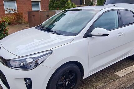 Kia Rio 98.000 km 9.999 &euro; Mülheim an der Ruhr 45470
