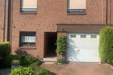 Provisionsfreies Reihenhaus, 115 m2, FBH, Keller, Garage, 4 zimmer