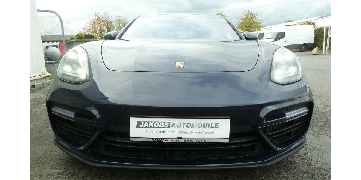 Porsche Panamera Turbo Sport Turismo Chrono Pano Matrix 105.000 km 62.900 € Ratingen 40885