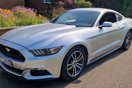 Ford Mustang 74.000 km 19.999 € Hamminkeln 46499