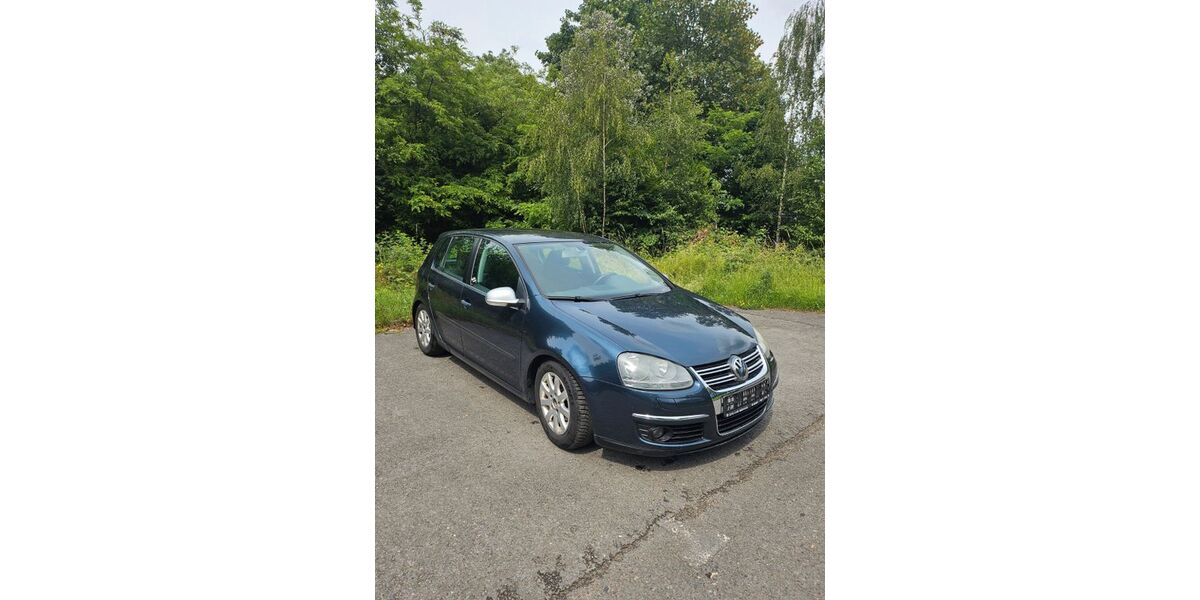 VW Golf 195.432 km 2.700 &euro; Moers 47445