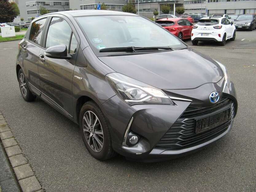 Toyota Yaris 31.000 km 15.990 € Mülheim an der Ruhr 45478