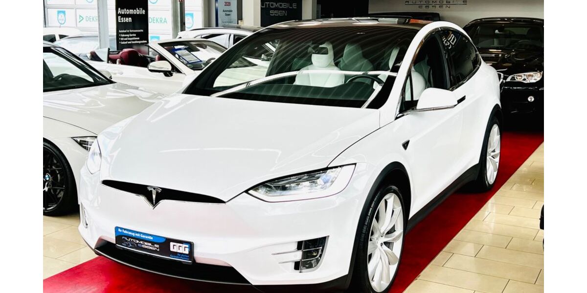 Tesla Model X 125.000 km 42.999 € Essen 45326