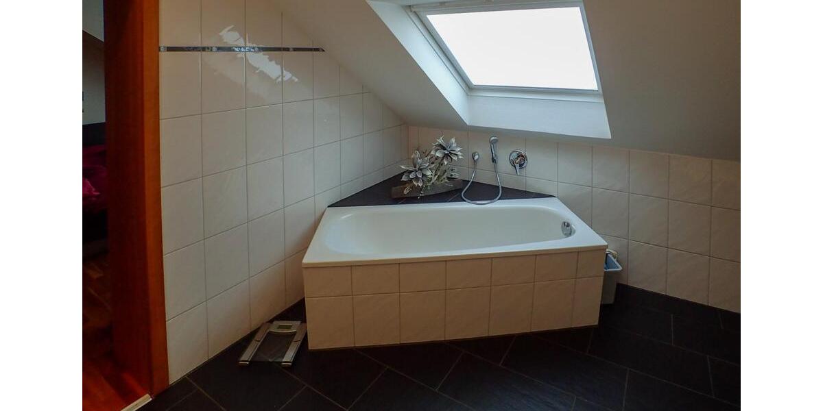 Sonnige 3,5-Zimmer-Dachgeschosswohnung mit Dachterrasse, 105 m² 3.5 zimmer