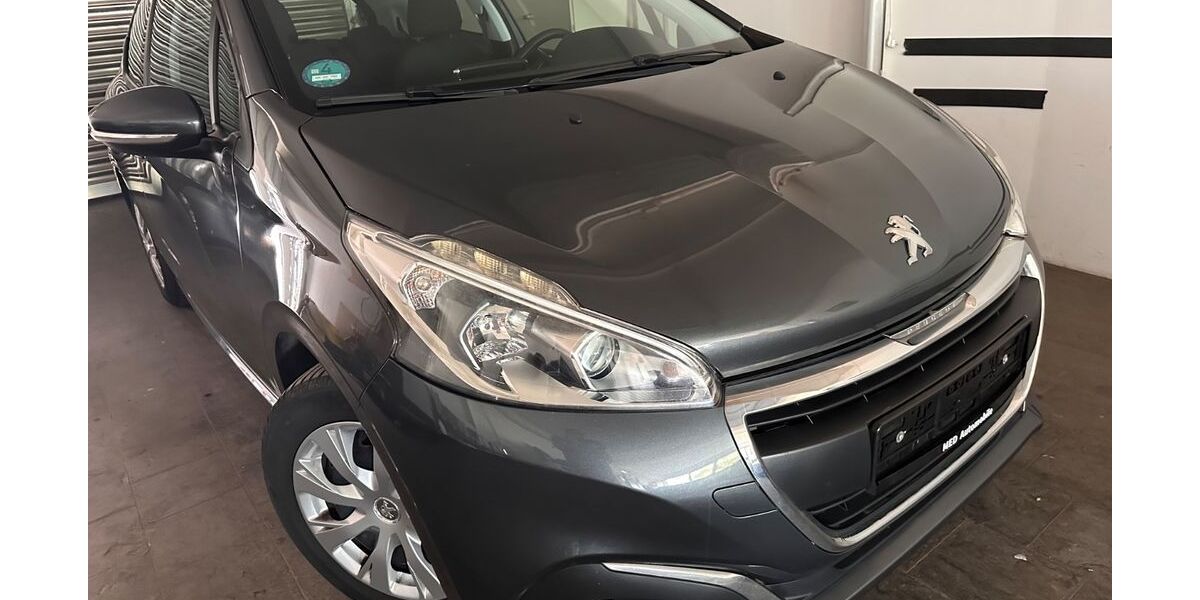 Peugeot 208 105.000 km 4.990 &euro; ESSEN 45326