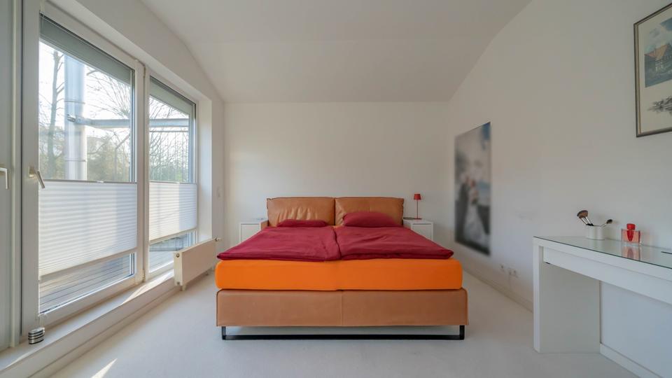 Reihenhaus Essen Stadtbezirk VIII - 4 Zimmer, 270 m&sup2;, 750.000&euro; | Angebot:26122103