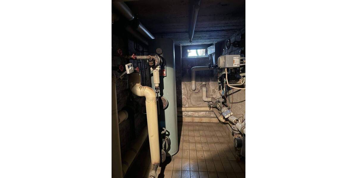 Mehrfamilienhaus mit Gewerbeeinheit im Hof am Innenhafen 1 zimmer