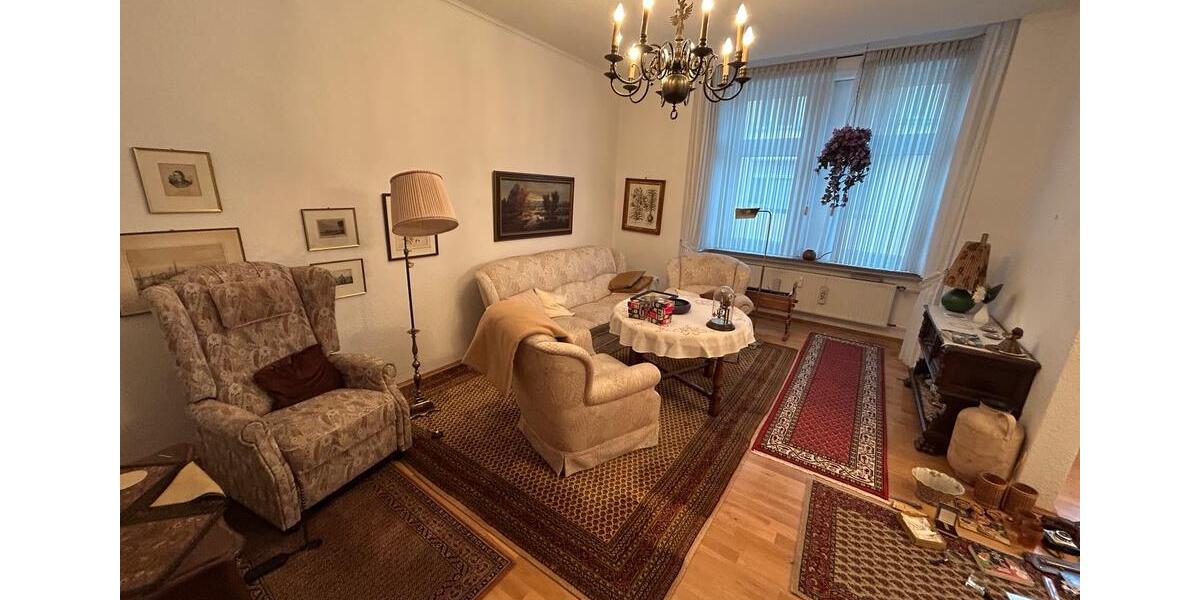 Mietwohnung (125qm Wohnfläche - 1. Etage - Kaltmiete 900€) 5 zimmer