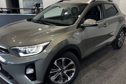 Kia Stonic 28.200 km 17.990 &euro; Marl/Recklinghausen 45770