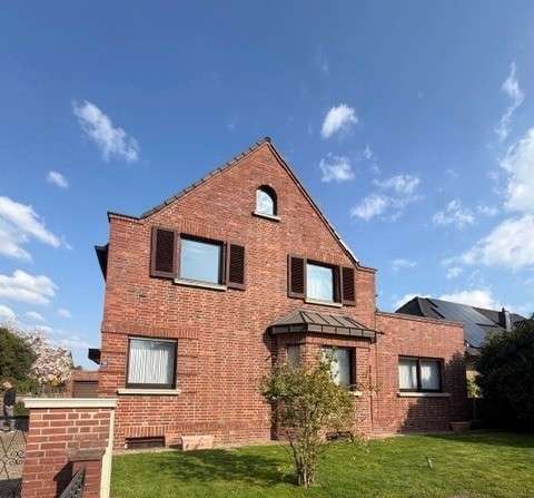 Einfamilienhaus Duisburg Rheinhausen - 7.5 Zimmer, 186 m&sup2;, 550.000&euro; | Angebot:26864325
