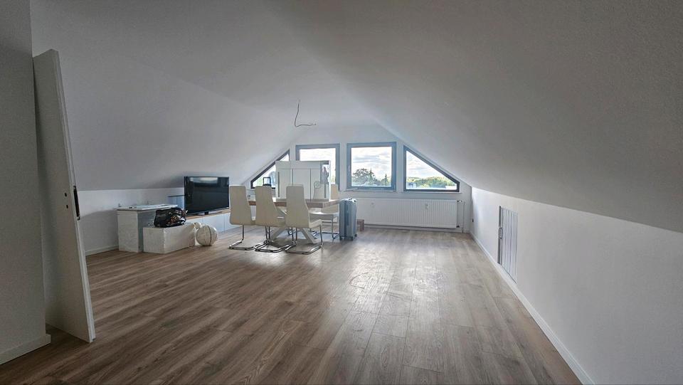 Dachgeschoss Wohnung 2 zimmer