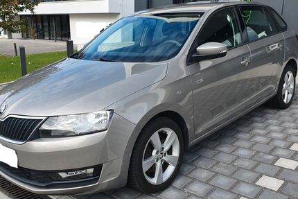 Skoda Rapid 77.586 km 10.450 € Velbert 42551