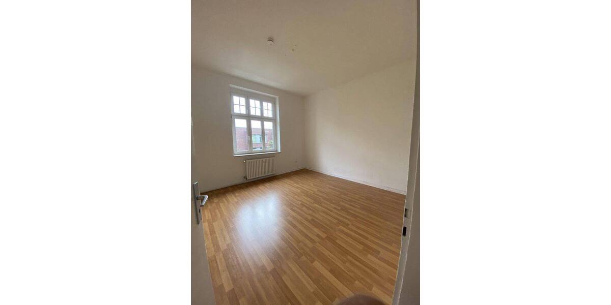 Etagenwohnung Oberhausen Sterkrade-Mitte - 4 Zimmer, 108 m&sup2;, 819&euro; | Angebot:26919396