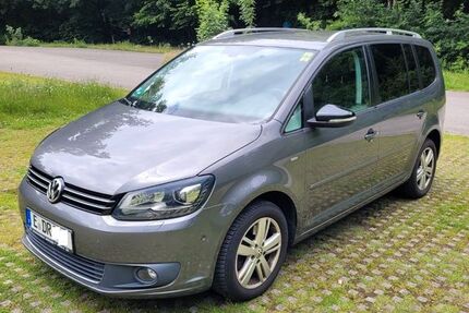 VW Touran 220.666 km 8.800 &euro; Bochum 44869