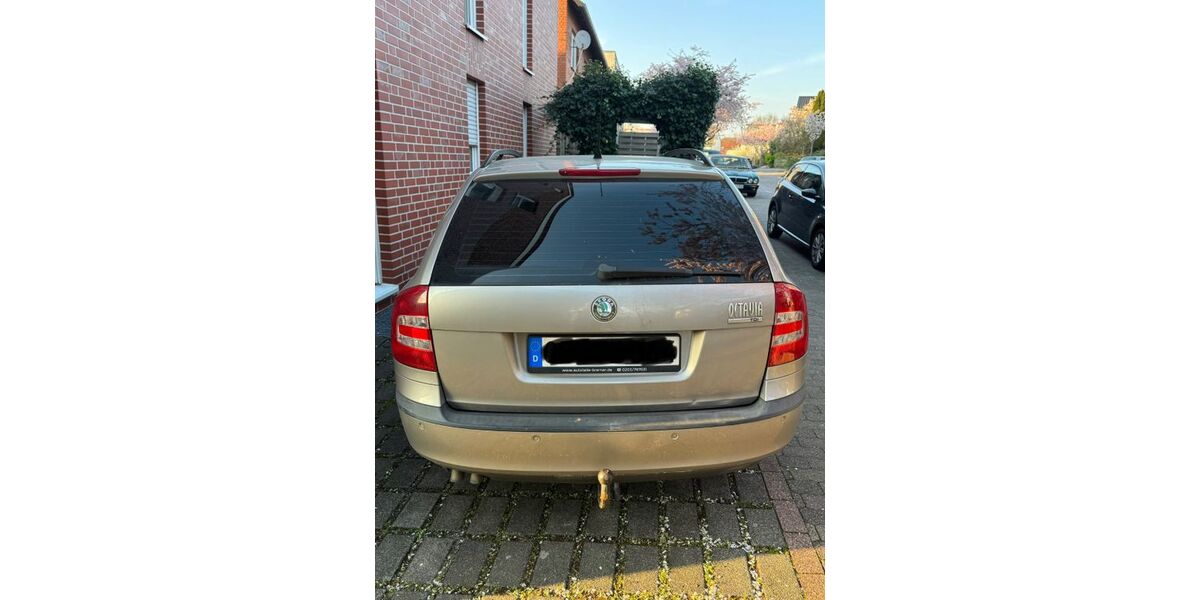 Skoda Octavia 236.000 km 1.300 &euro; Oberhausen 46145