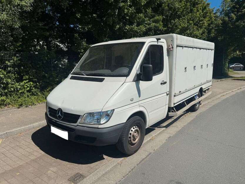 Mercedes-Benz Sprinter 317.000 km 3.450 € Essen 45329
