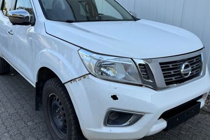 Nissan Navara 187.000 km 11.999 &euro; Wesel 46485