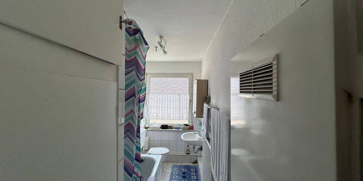 Zimmer Gelsenkirchen Altstadt - 3 Zimmer, 96 m&sup2;, 950&euro; | Angebot:26246890