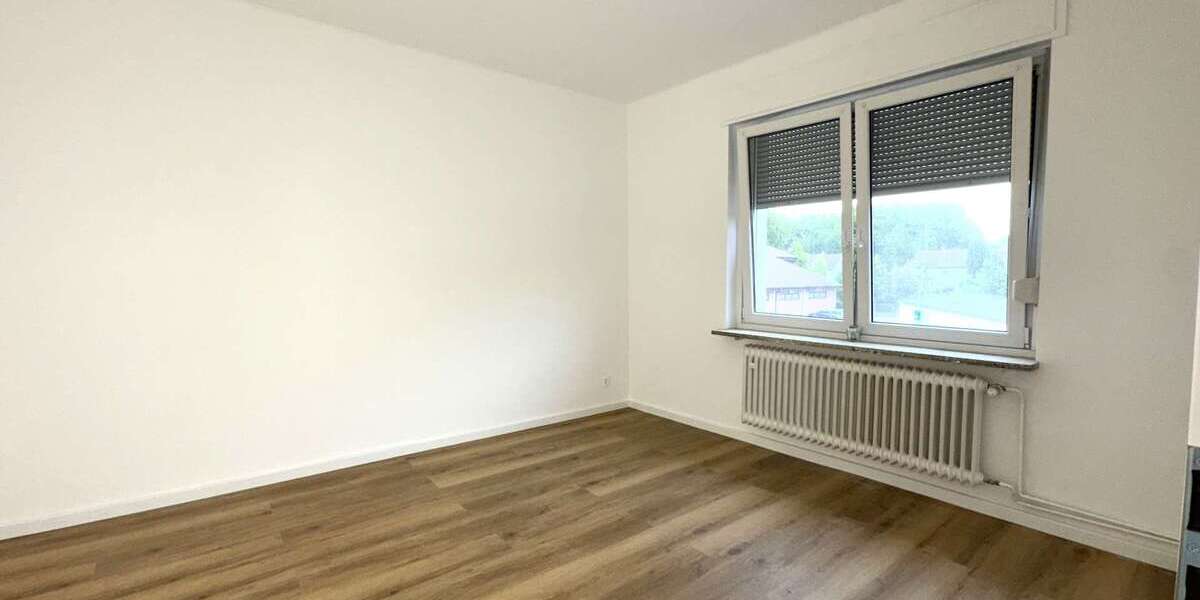 Helle frisch sanierte 2,5 Zimmer Wohnung in Bestlage von Wattenscheid – direkt am Aldi & Netto 2 zimmer