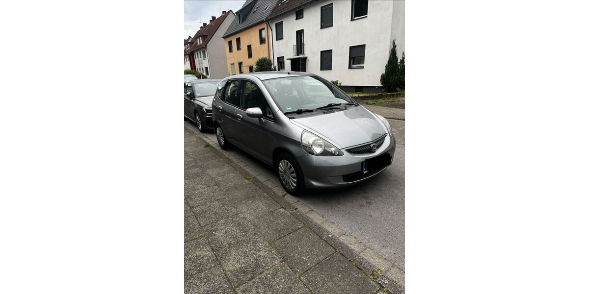 Honda Jazz 81.793 km 3.500 &euro; Marl 45770