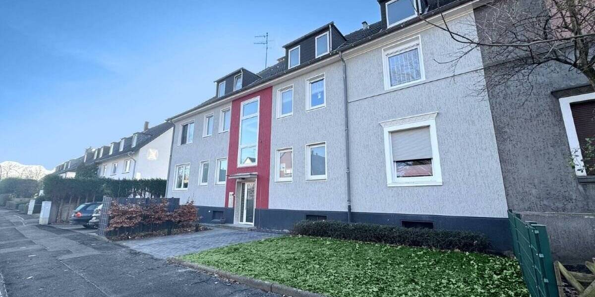 Charmante 5,5 Zimmerwohnung - Dachgeschosswohnung mit Loggia 5 zimmer