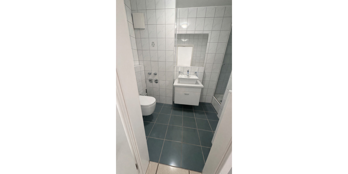 3-Zimmer-ETW mit Balkon, TG-Stellplatz & Keller – provisionsfrei 3 zimmer
