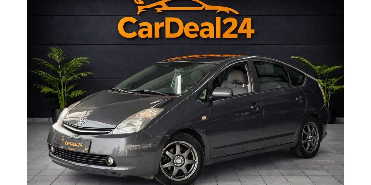 Toyota Prius 112.000 km 5.499 &euro; Voerde 46562