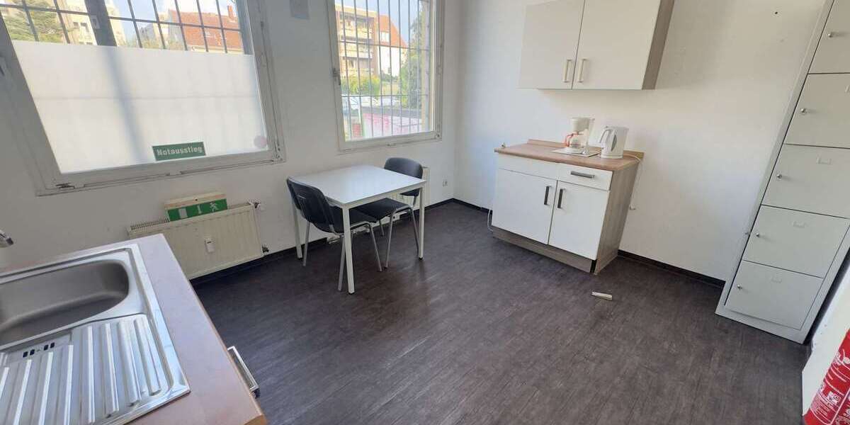 Top-Gewerbefläche in Marl-Hüls – 655 m² Verkaufs-, Büro- & Lagerfläche mit Parkplätzen zimmer