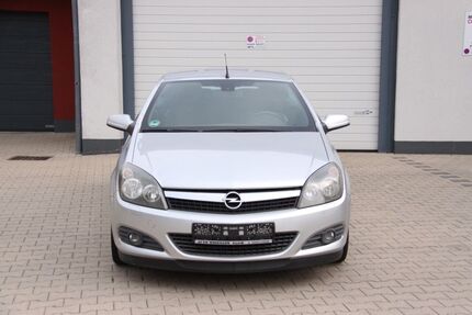 Opel Astra 233.500 km 2.999 € Velbert 42549