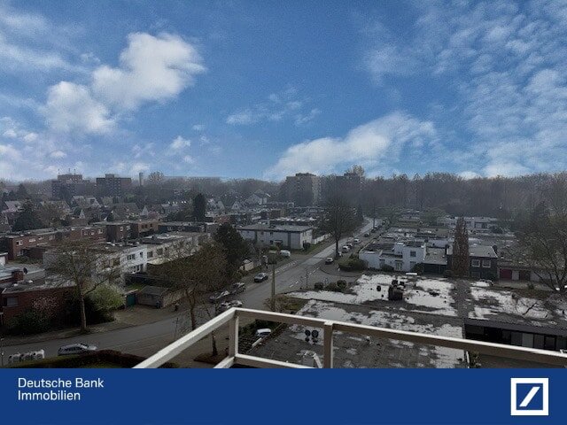 Moderne Wohnung mit Balkon und Weitblick