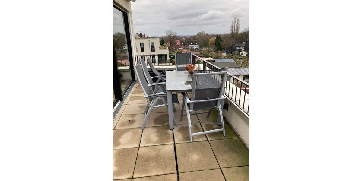 Große 4,5-Raum-Wohnung mit Dachterrasse 4 zimmer