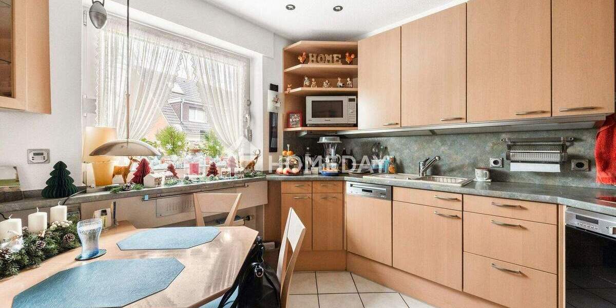 Ein Zuhause mit Substanz: durchdachter Grundriss, Terrasse mit Pergola und viel Raum für Familie 5 zimmer