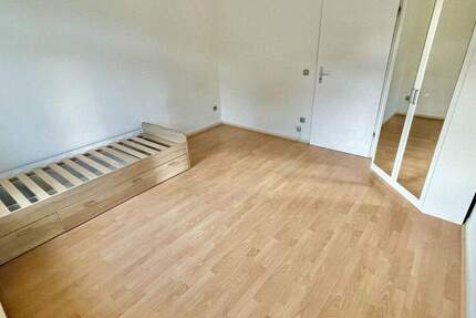 EG Wohnung Uni Duisburg 1,5 km 1 zimmer