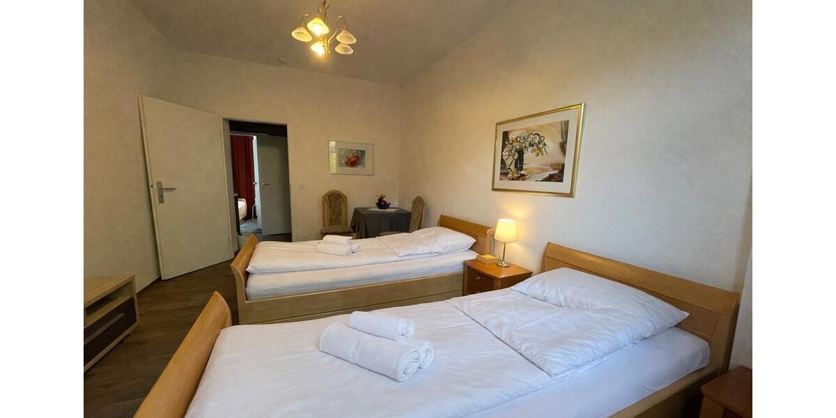 Etagenwohnung Bochum Günnigfeld - 5 Zimmer, 70 m&sup2;, 1.000&euro; | Angebot:26300944